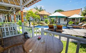 Blue Sky Villa Ceningan